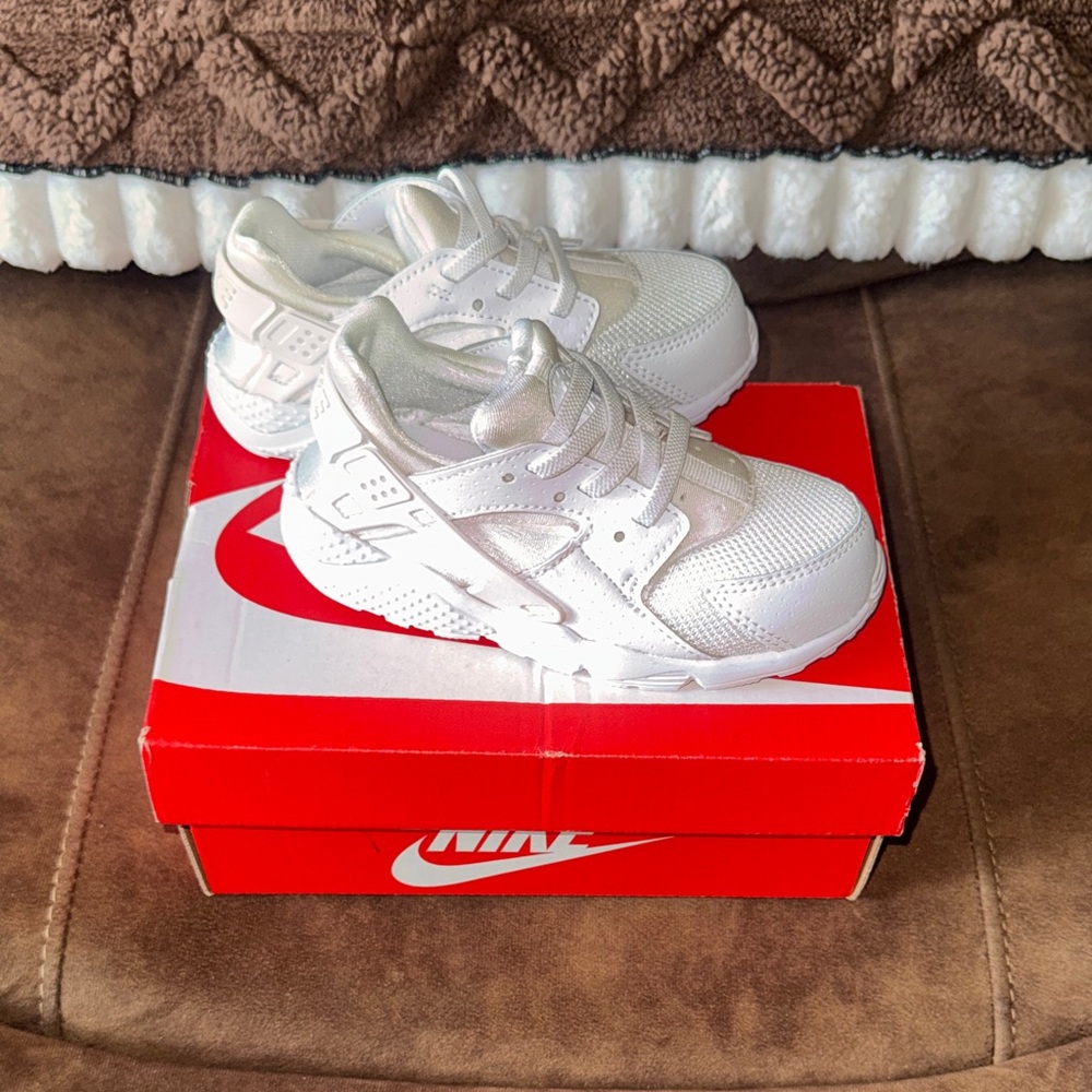 Nike Kids Silver and White Sneakers